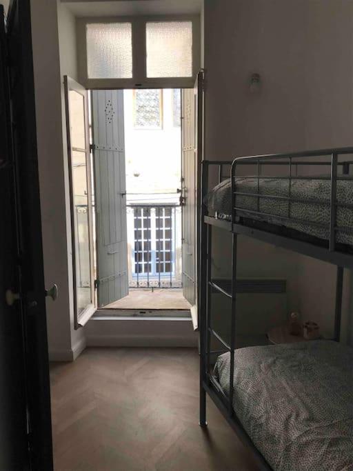 Grand Appartement En Maison De Ville Valréas Buitenkant foto