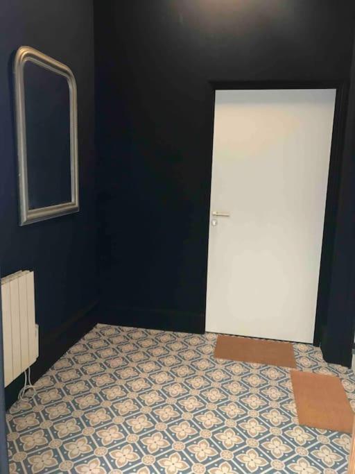 Grand Appartement En Maison De Ville Valréas Buitenkant foto
