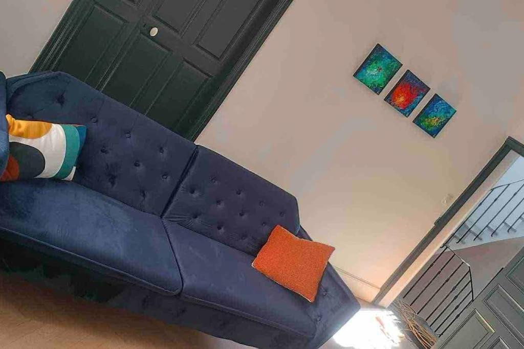 Grand Appartement En Maison De Ville Valréas Buitenkant foto