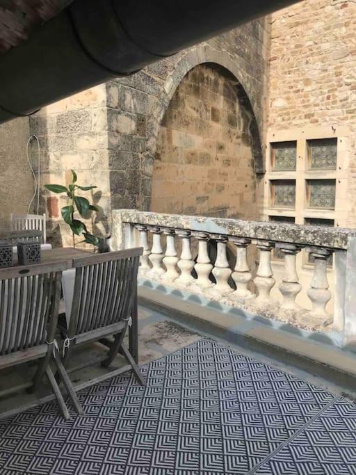 Grand Appartement En Maison De Ville Valréas Buitenkant foto